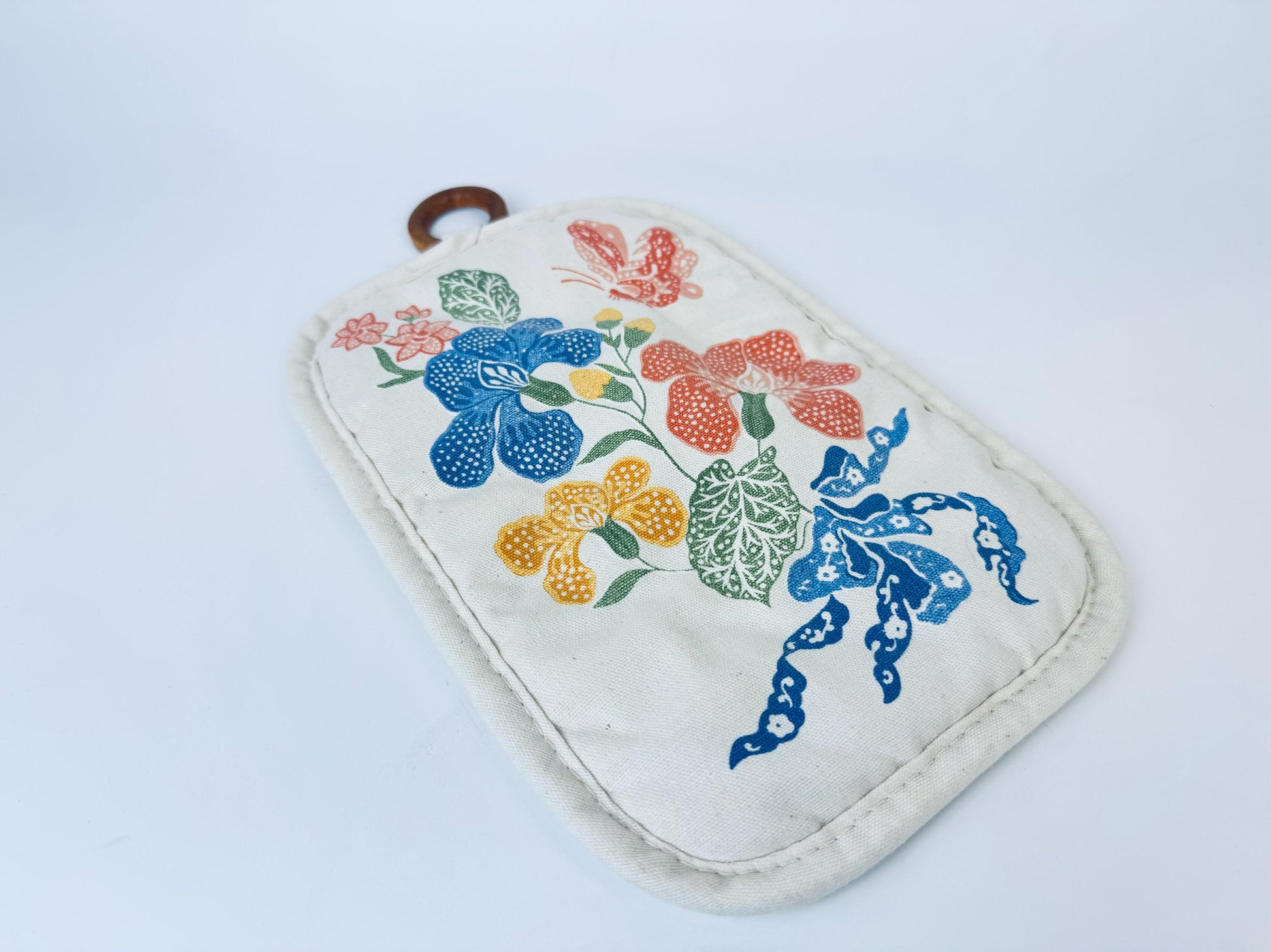 Product image for 'vintage pink blue floral iris beige pot holder oven mitt trivet china seas home port 1981' (view 46e104)