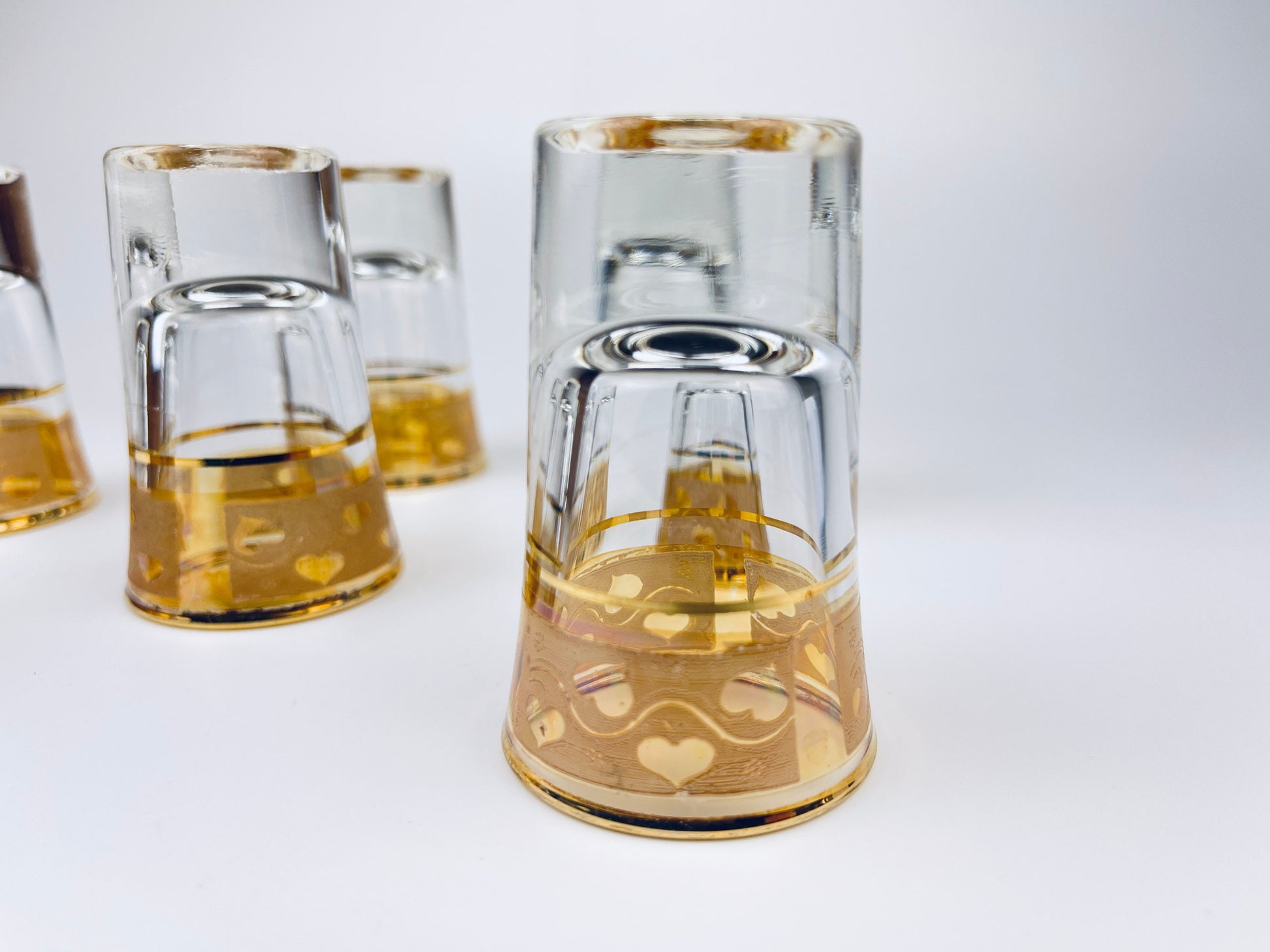 Product image for 'vintage gold heart tapered shot glasses set of six 6' (view f0b88e)