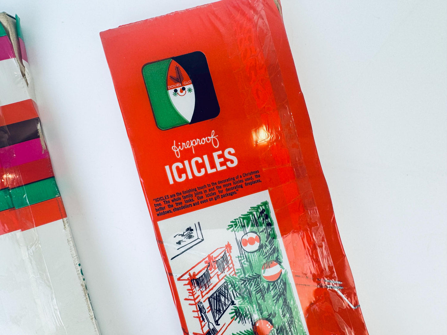Product image for 'vintage flameproof silver christmas tree icicles tinsel strands made in canada by doubl glo new old stock nos' (view 0c8c4b)