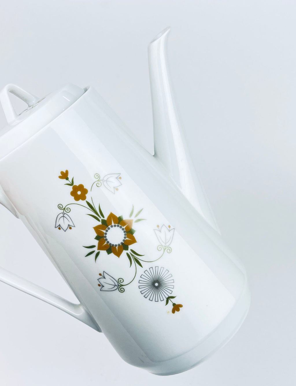 Product image for 'vintage floral pattern tea kettle pot hutschenreuther arzberg bavaria made in germany' (view b67ed6)