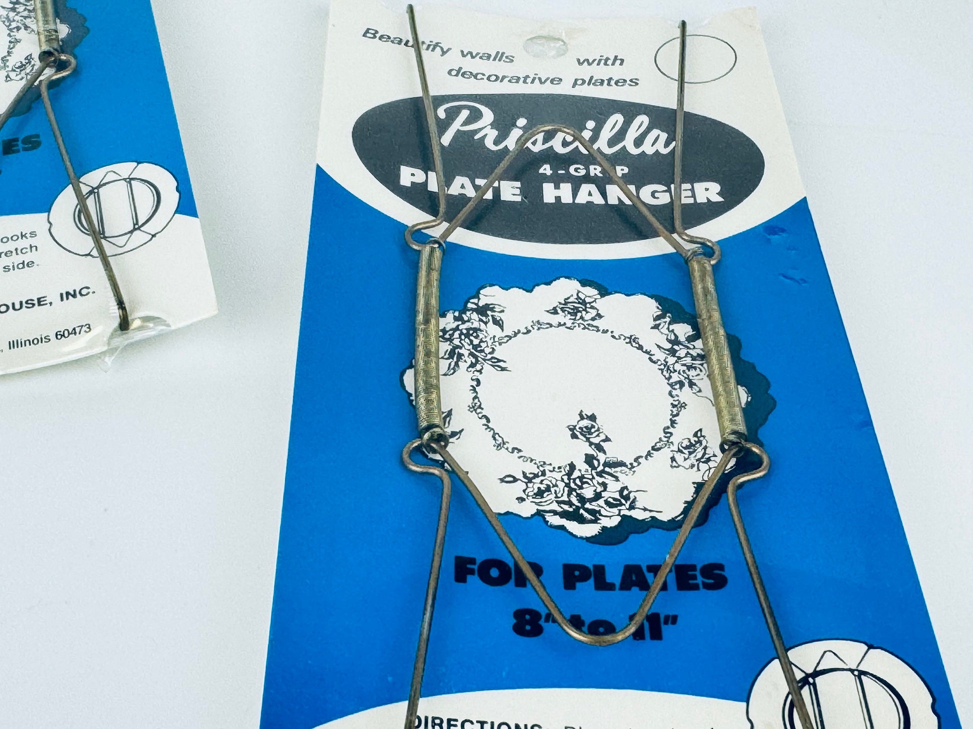 Product image for 'vintage priscilla gold metal plate hanger new old stock nos sold separately' (view 464dbe)