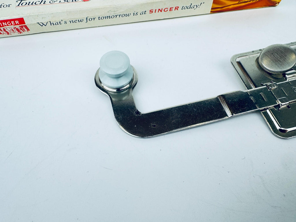 Product image for 'vintage singer circular stitcher for touch sew sewing machines made in usa part no 161847' (view cb4bd9)