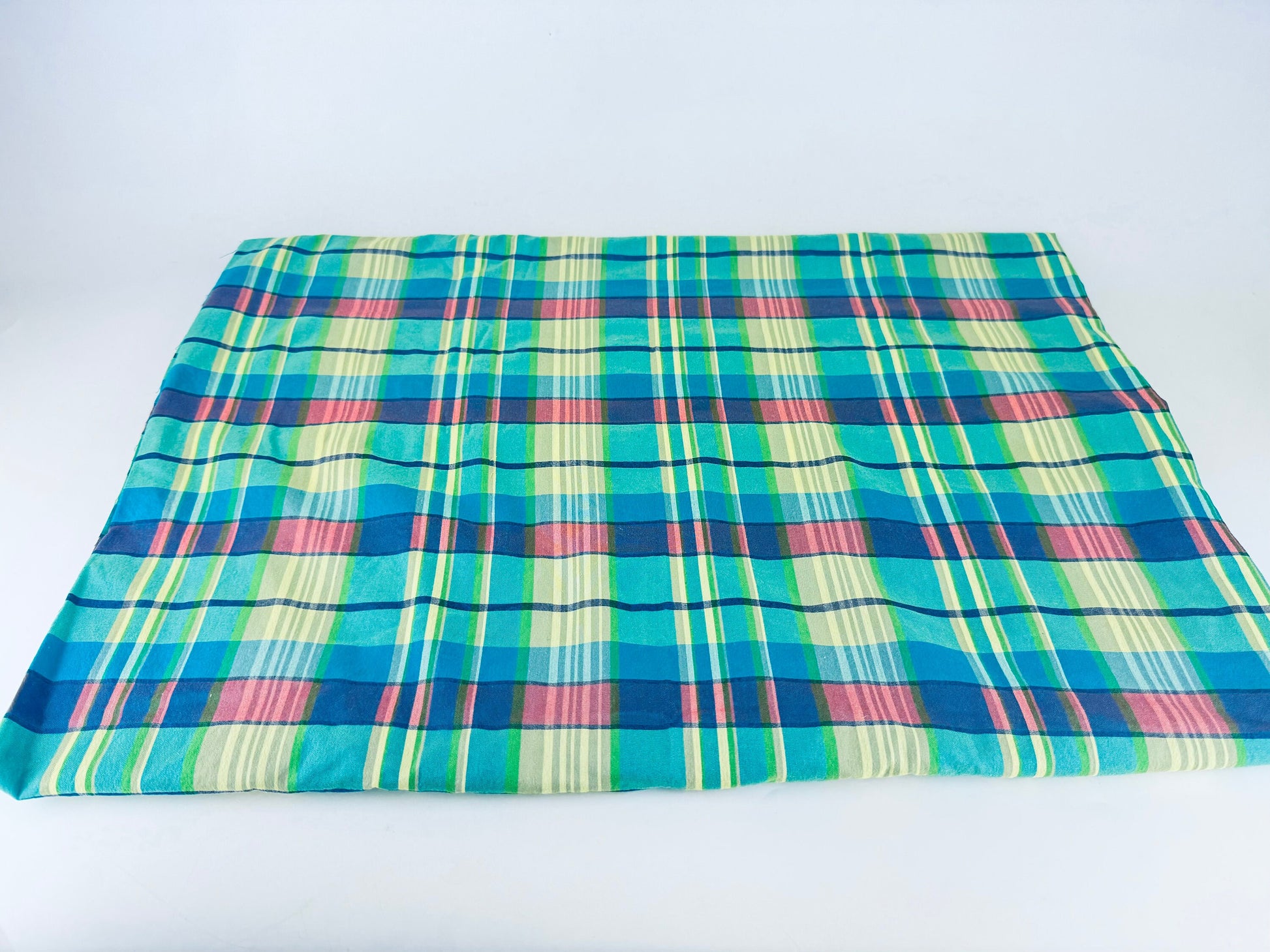 Product image for 'vintage green blue plaid fabric material 78 x 108' (view 786c4d)