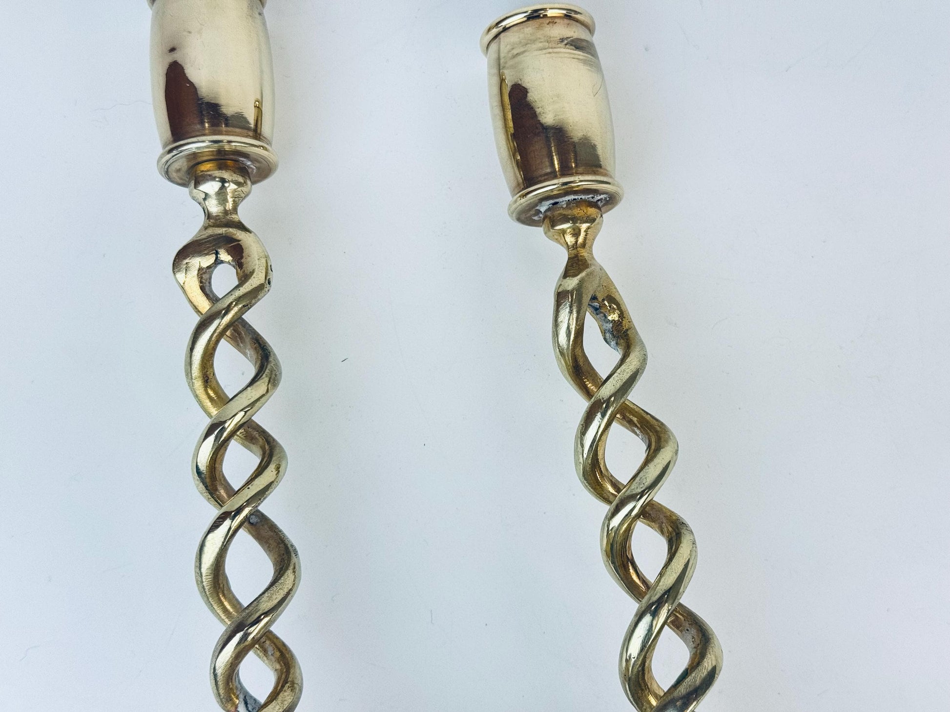 Product image for 'vintage peerage england brass barley twist candlesticks mid century elegance set of 2' (view 6fb6ec)