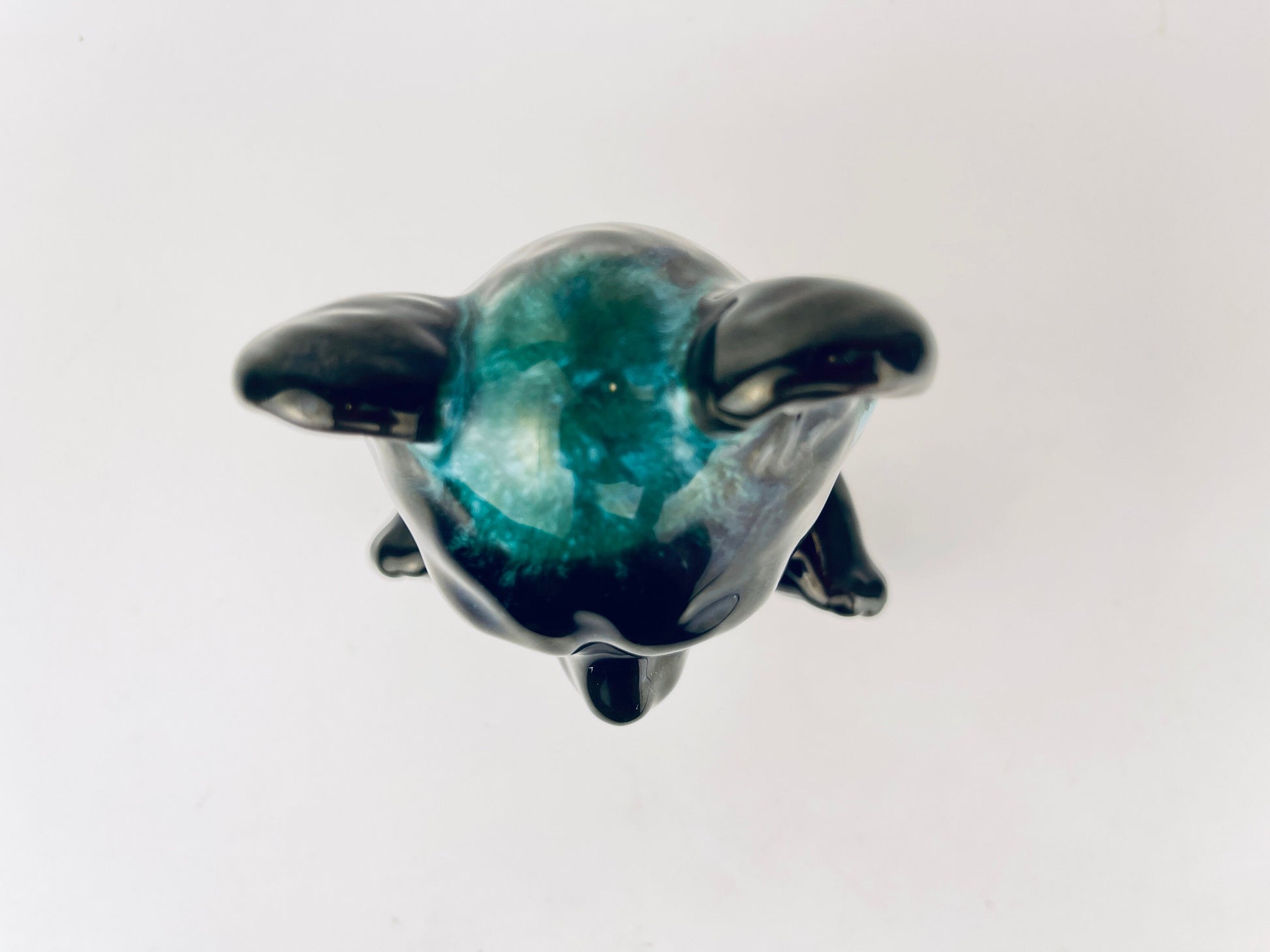 Product image for 'vintage green drip glazed teddy bear figurine blue mountain pottery made in canada' (view c68bf0)