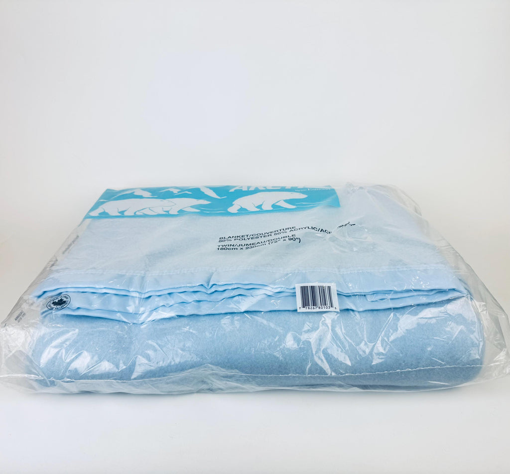 Product image for 'vintage arctic blue twin blanket satin ribbon trim new old stock nos made in canada by esmond' (view a35a1c)