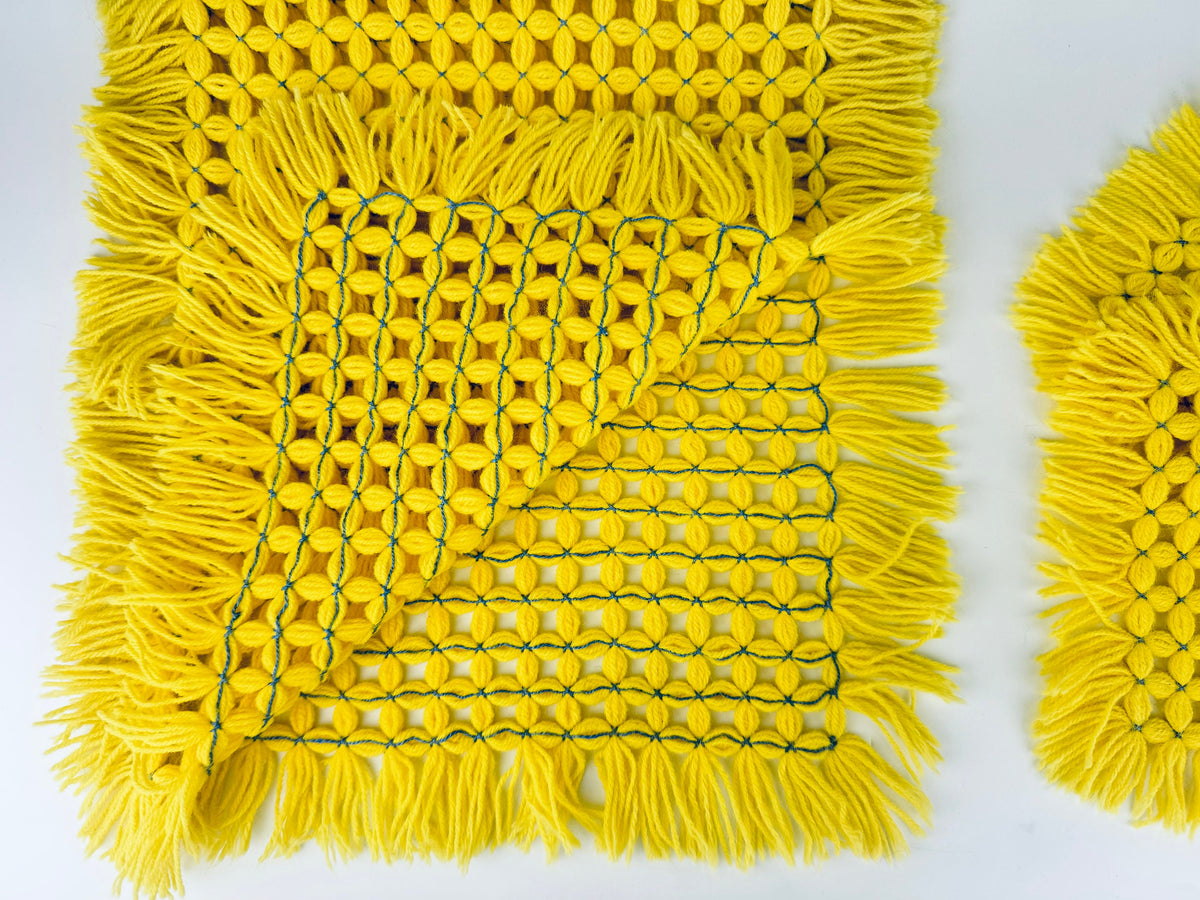 Product image for 'vintage yellow blue woven fringe table runner placemats' (view 0bb3cd)