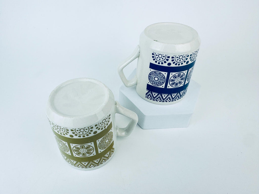 Product image for 'vintage mid century modern c e england ceramic mugs set of 2' (view 783567)