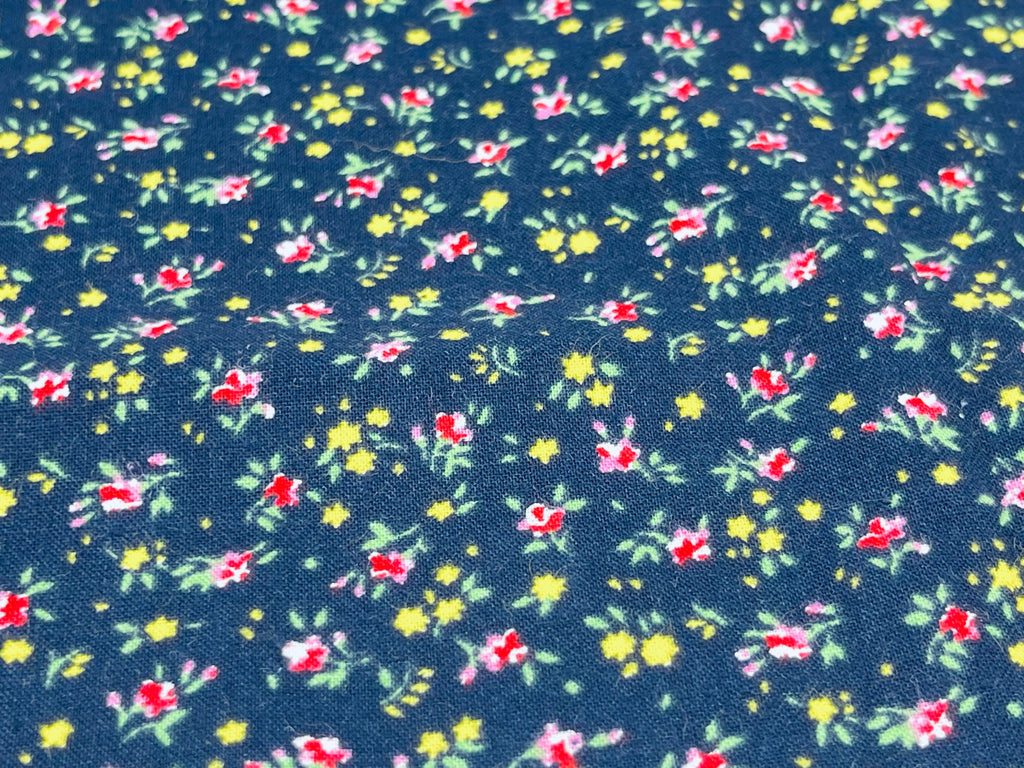 Product image for 'vintage black yellow pink floral fabric fat quarter 18 x 22' (view 190e16)