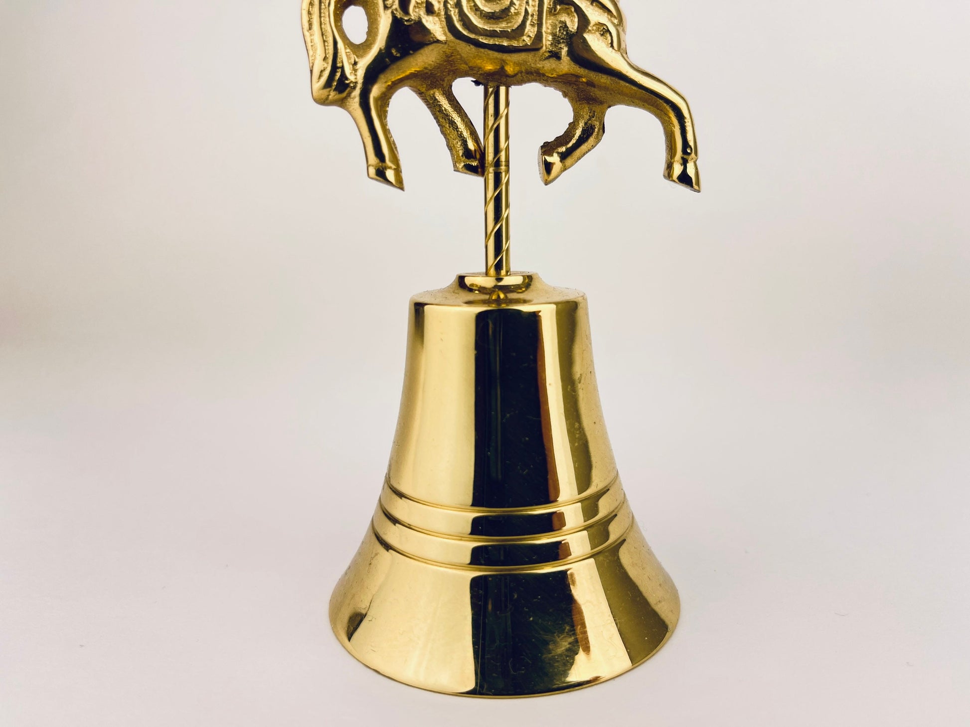 Product image for 'vintage horse carousel brass bell' (view 03f2a2)