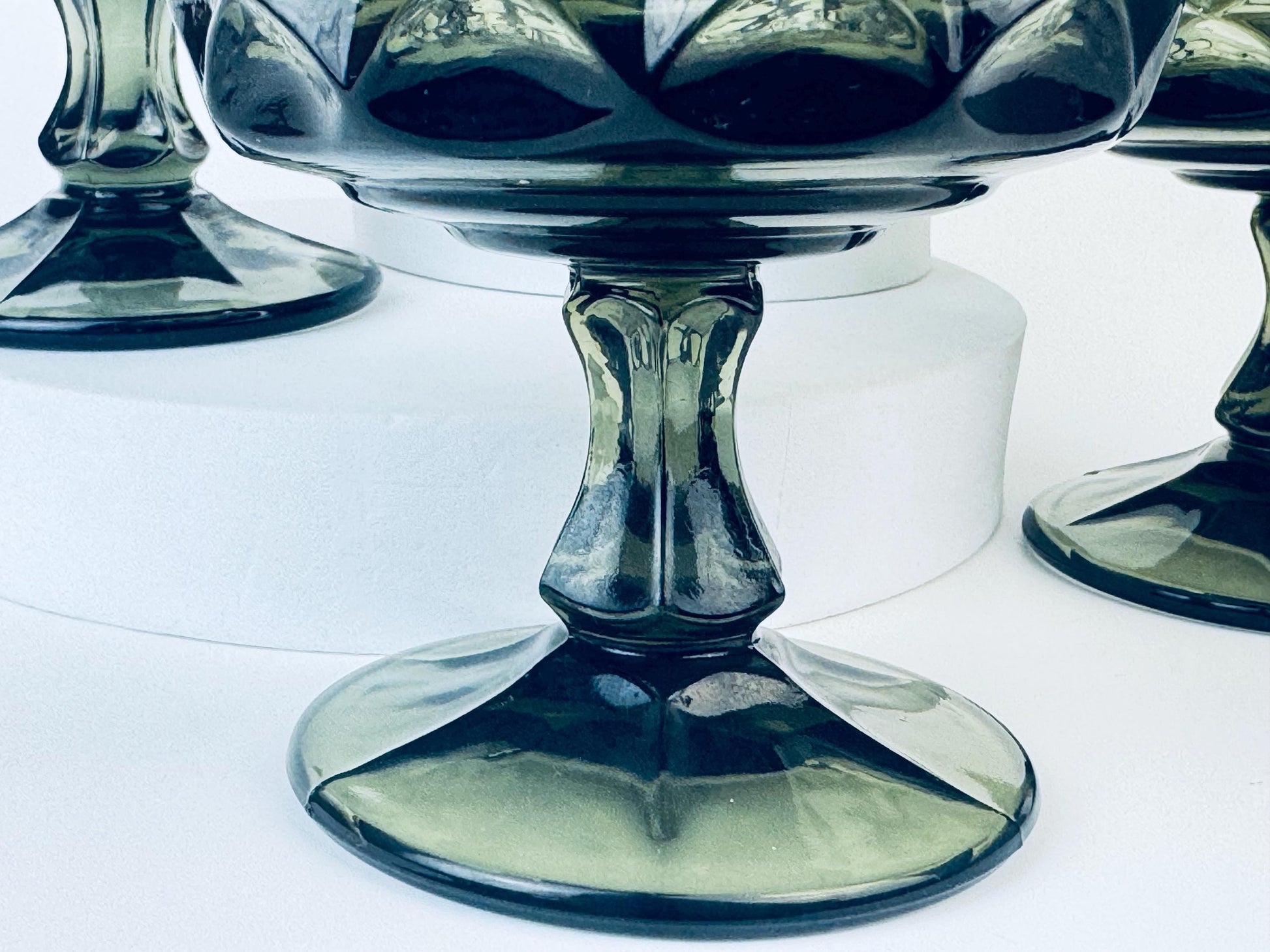 Product image for 'vintage smokey black champagne glasses set of four 4 perspective by noritake made in japan' (view 41ec6b)
