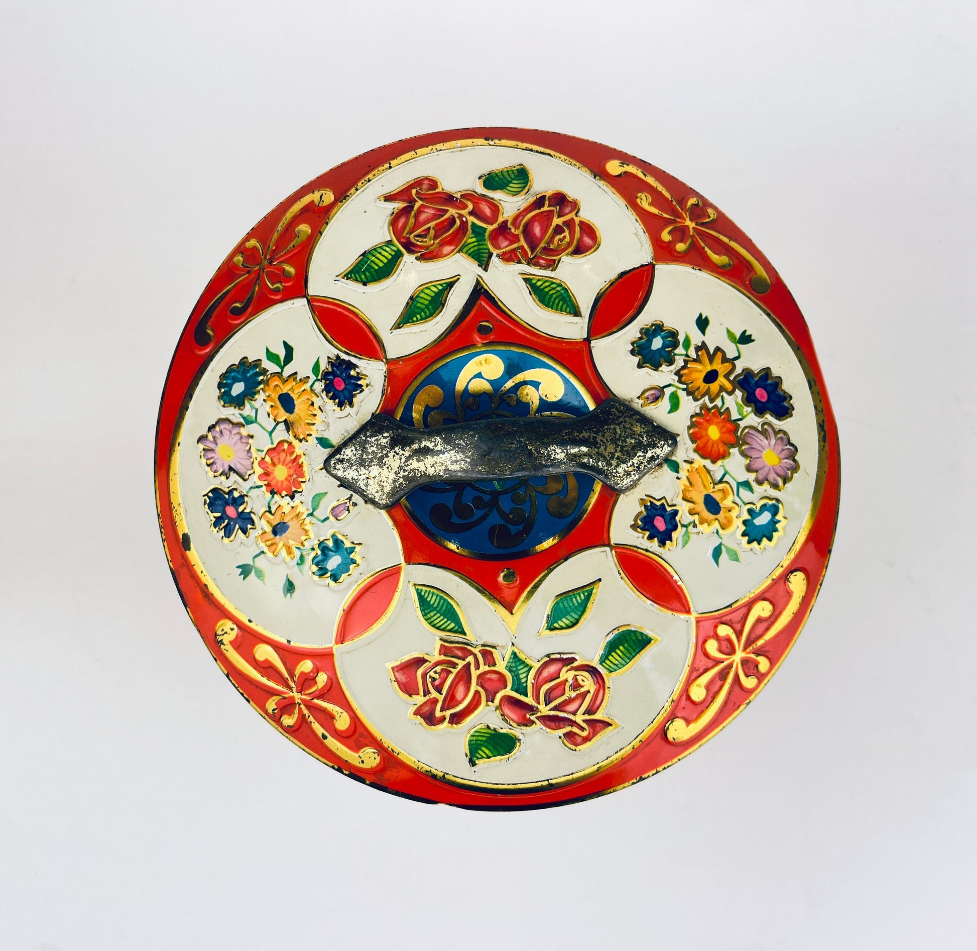 Product image for 'vintage gray dunn round tin red gold floral pattern product of scotland' (view 1440f1)