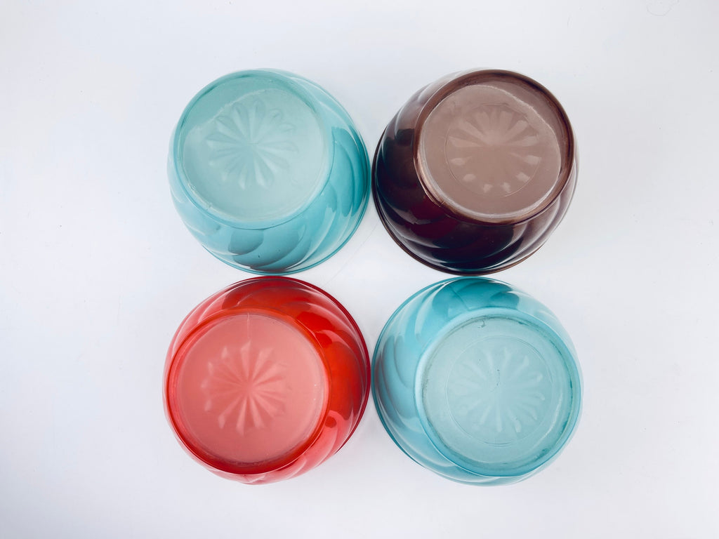 Product image for 'vintage anderson erikson dairy glass swirl round bowls cereal cottage yogurt dessert bowls sold individually' (view d8ecfd)