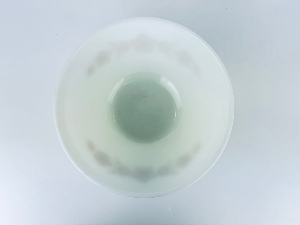 Product image for 'vintage white gold butterfly gold pyrex mixing bowl 402 1 5 qt 1 5 l' (view 0a75d9)