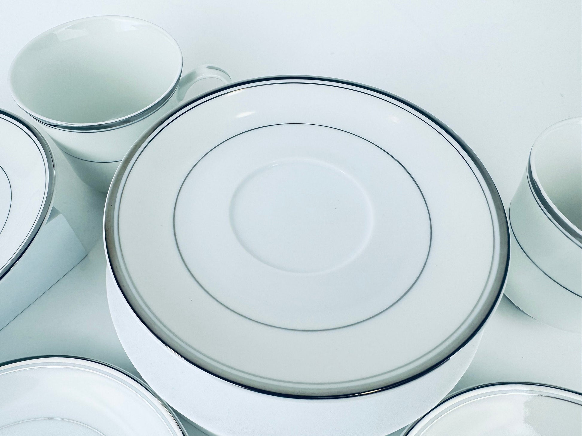 Product image for 'vintage wallace heritage newport white silver fine porcelain china tea cup saucer set of four 4 made in japan' (view cae215)