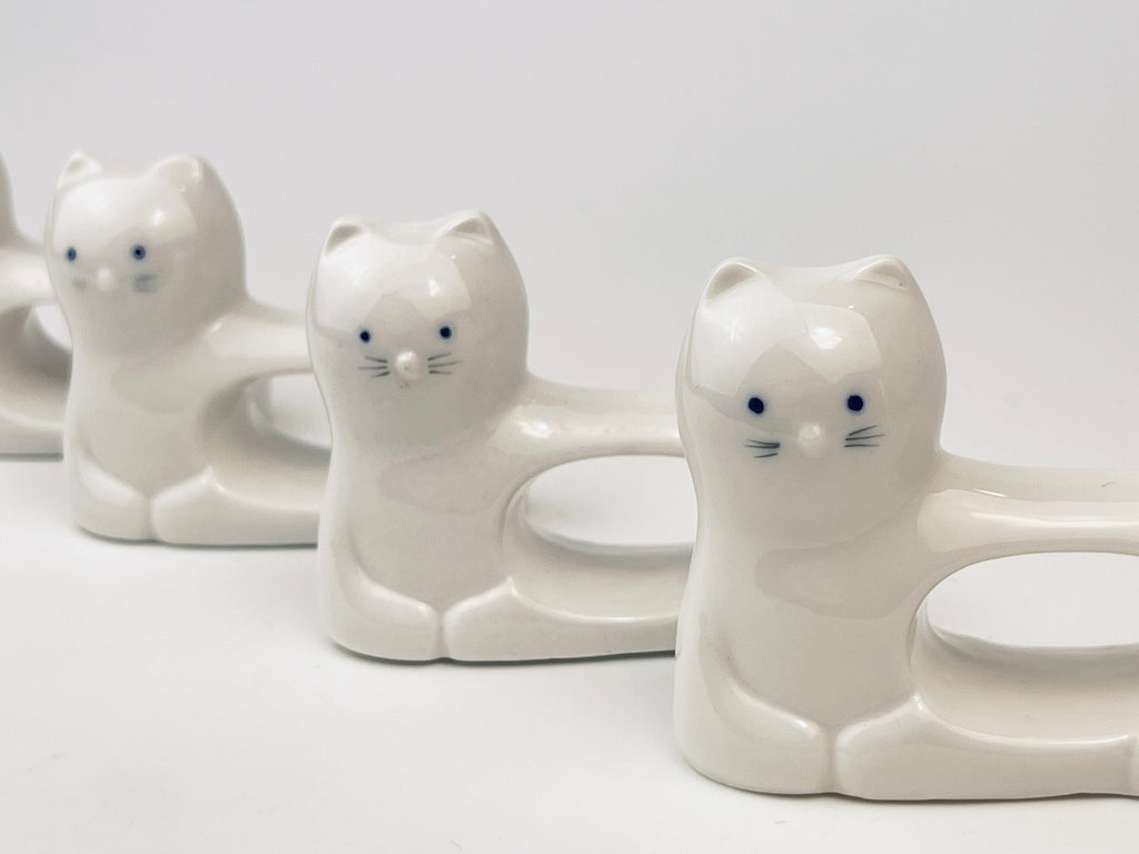 Product image for 'vintage white cat porcelain napkin ring holders set of four 4 imported exclusively by abbott' (view 12a19c)