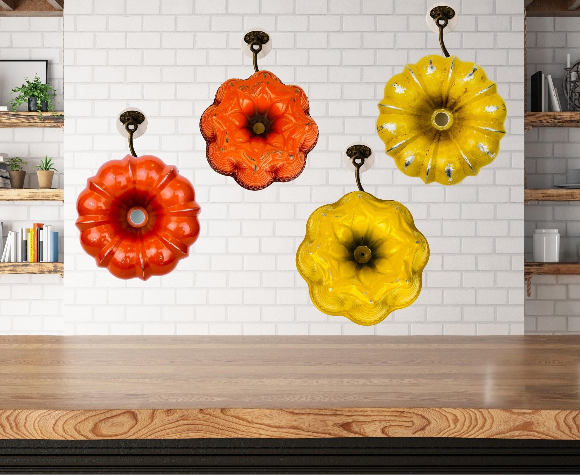 Product image for 'vintage orange yellow bundt pans nordic ware aluminium classics' (view feeb04)