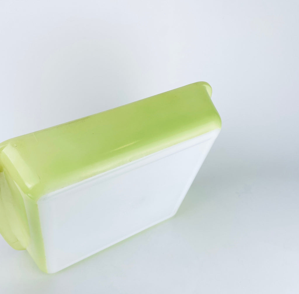 Product image for 'vintage antique rare lime green milk glass pyrex brownie dessert bake dish plate 222 reverse print made in canada' (view 8b9828)
