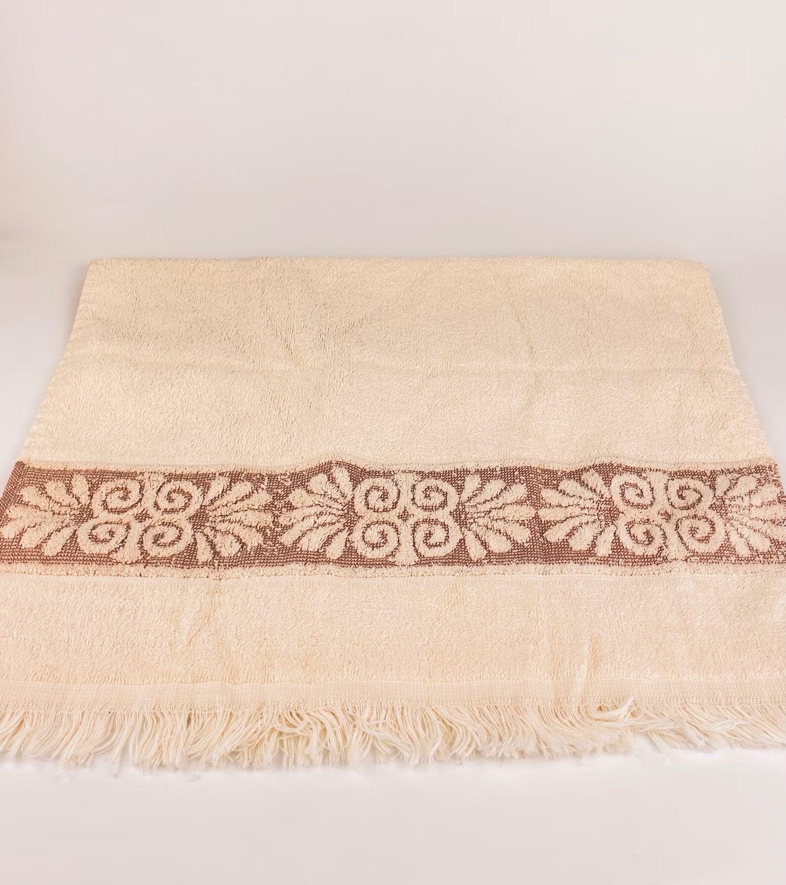 Product image for 'vintage hand fringe towel cannon monticello made in usa cotton polyester blend sold separately' (view 2f7db1)