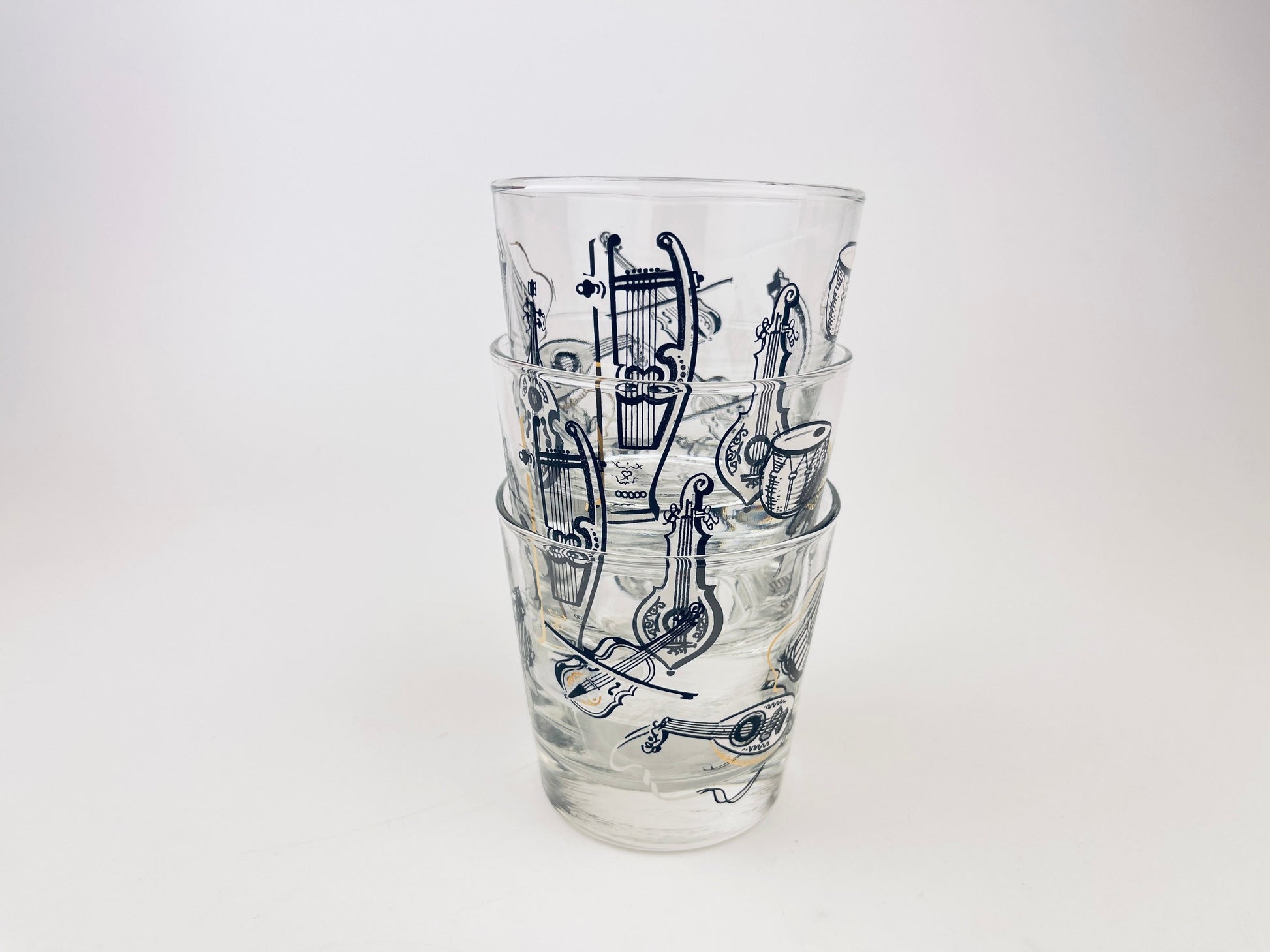 Product image for 'vintage musical instruments low ball drinking glasses set of three 3 musician gift vintage barware libbey glassware' (view 5301a6)