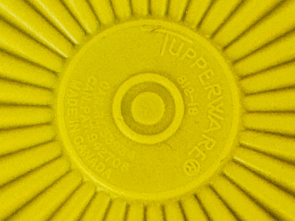 Product image for 'vintage yellow plastic tupperware servalier countertop container instant touch lid scroll pattern made in canada 1' (view ec4d62)