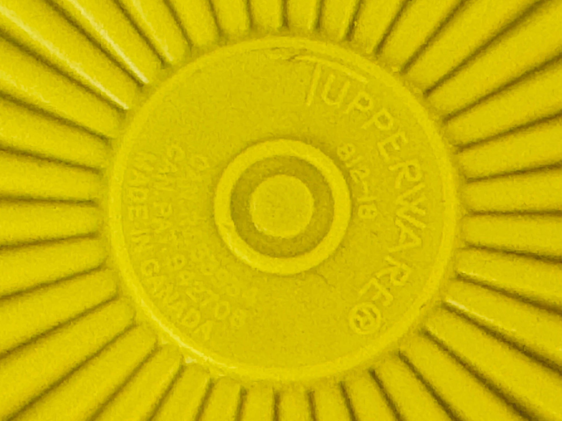 Product image for 'vintage yellow plastic tupperware servalier countertop container instant touch lid scroll pattern made in canada 1' (view ec4d62)