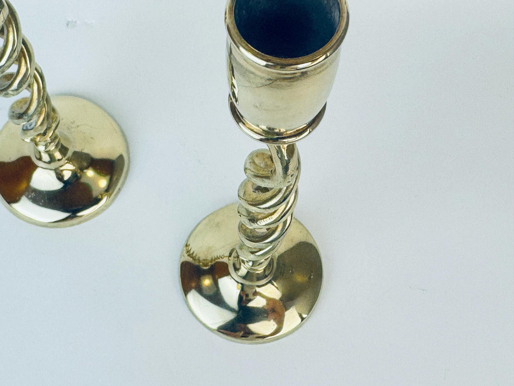 Product image for 'vintage peerage england brass barley twist candlesticks mid century elegance set of 2' (view 3f7d55)