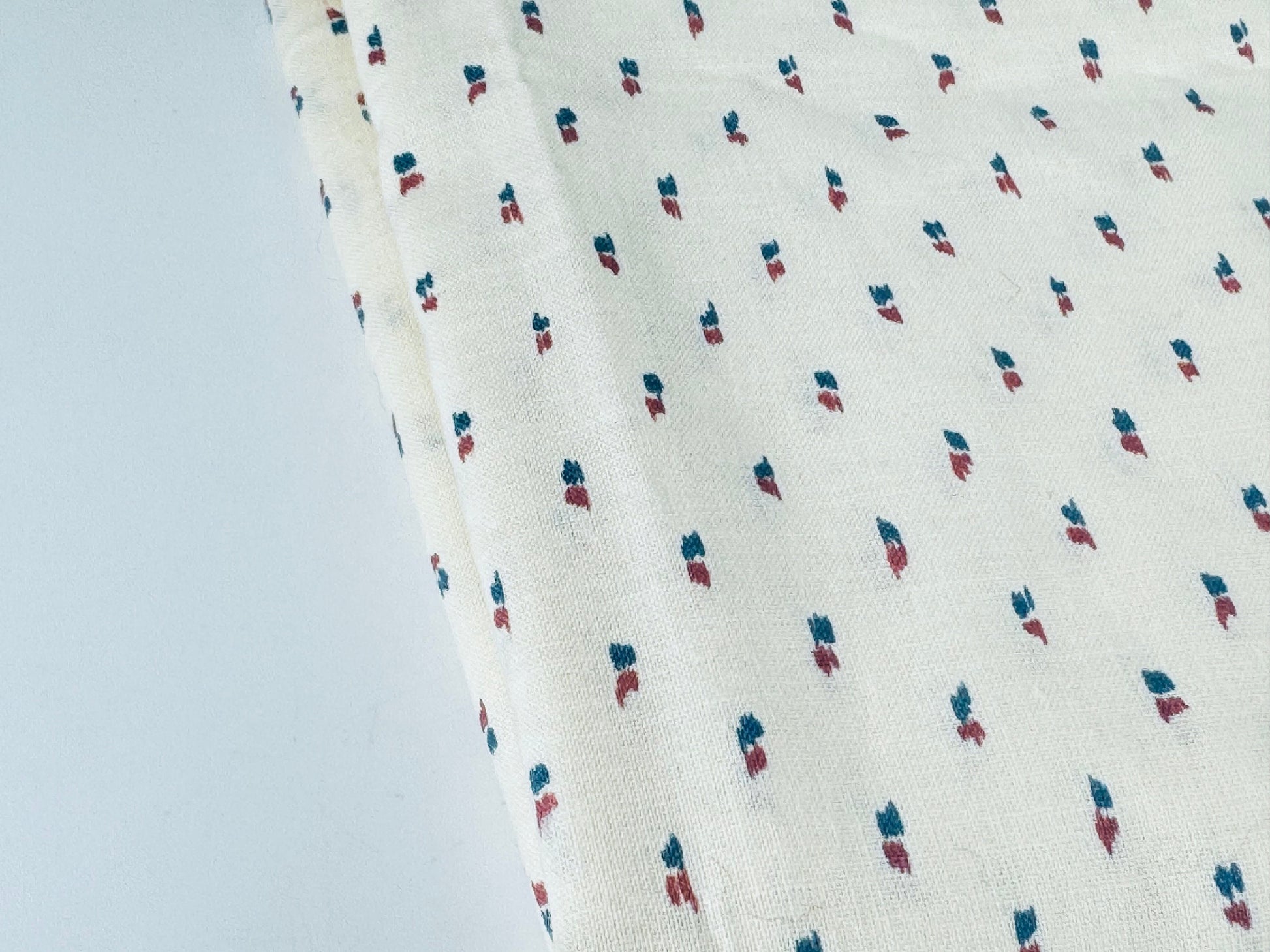 Product image for 'vintage 1980s beige pink blue abstract print fabric 40 x 44' (view 0e87d3)