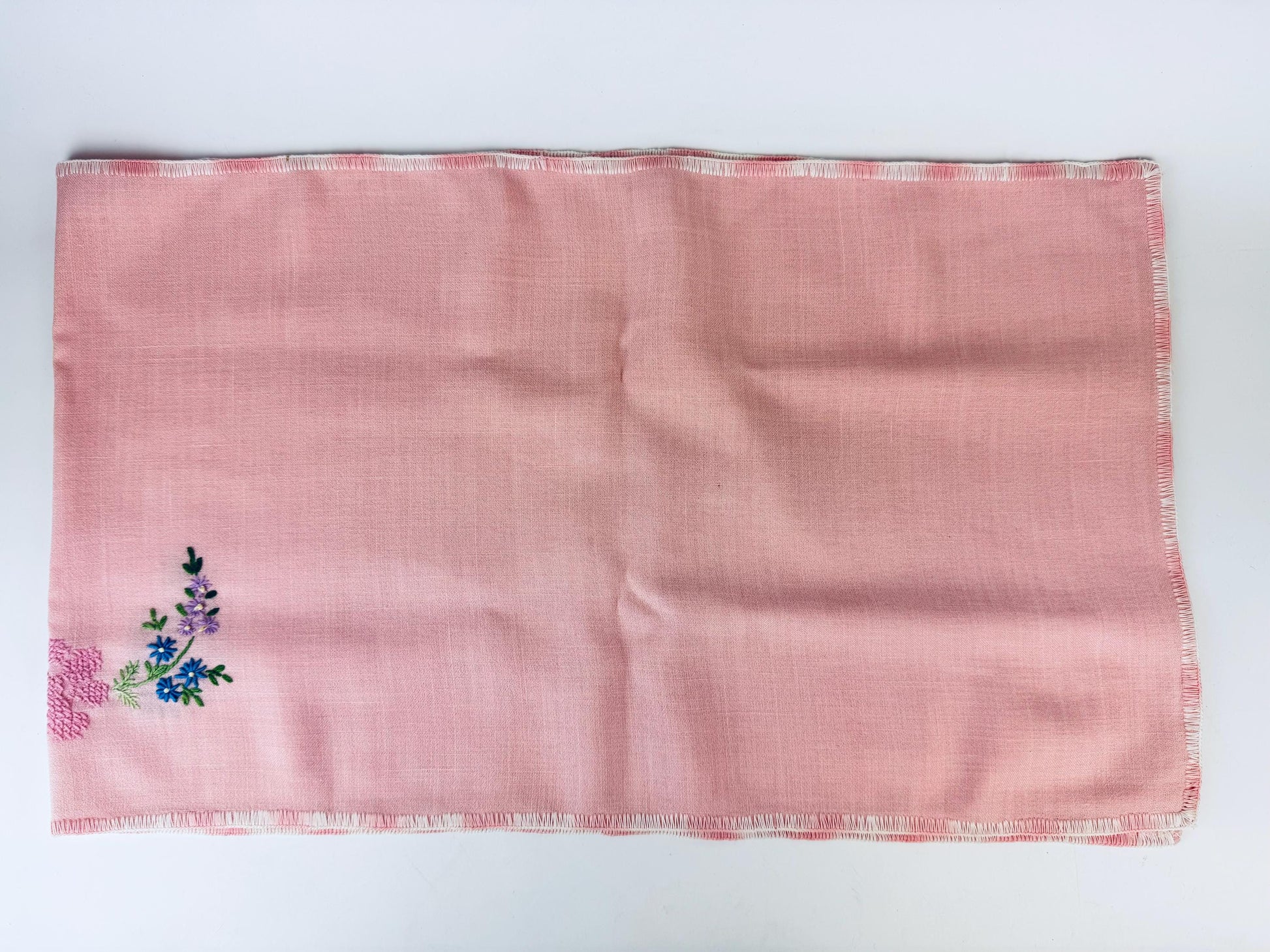 Product image for 'vintage pale pink white embroidered floral rectangular table runner' (view ef9ae8)