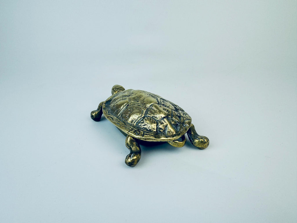 Product image for 'vintage solid brass turtle lidded trinket dish attractive aged metal patina' (view d8c12e)