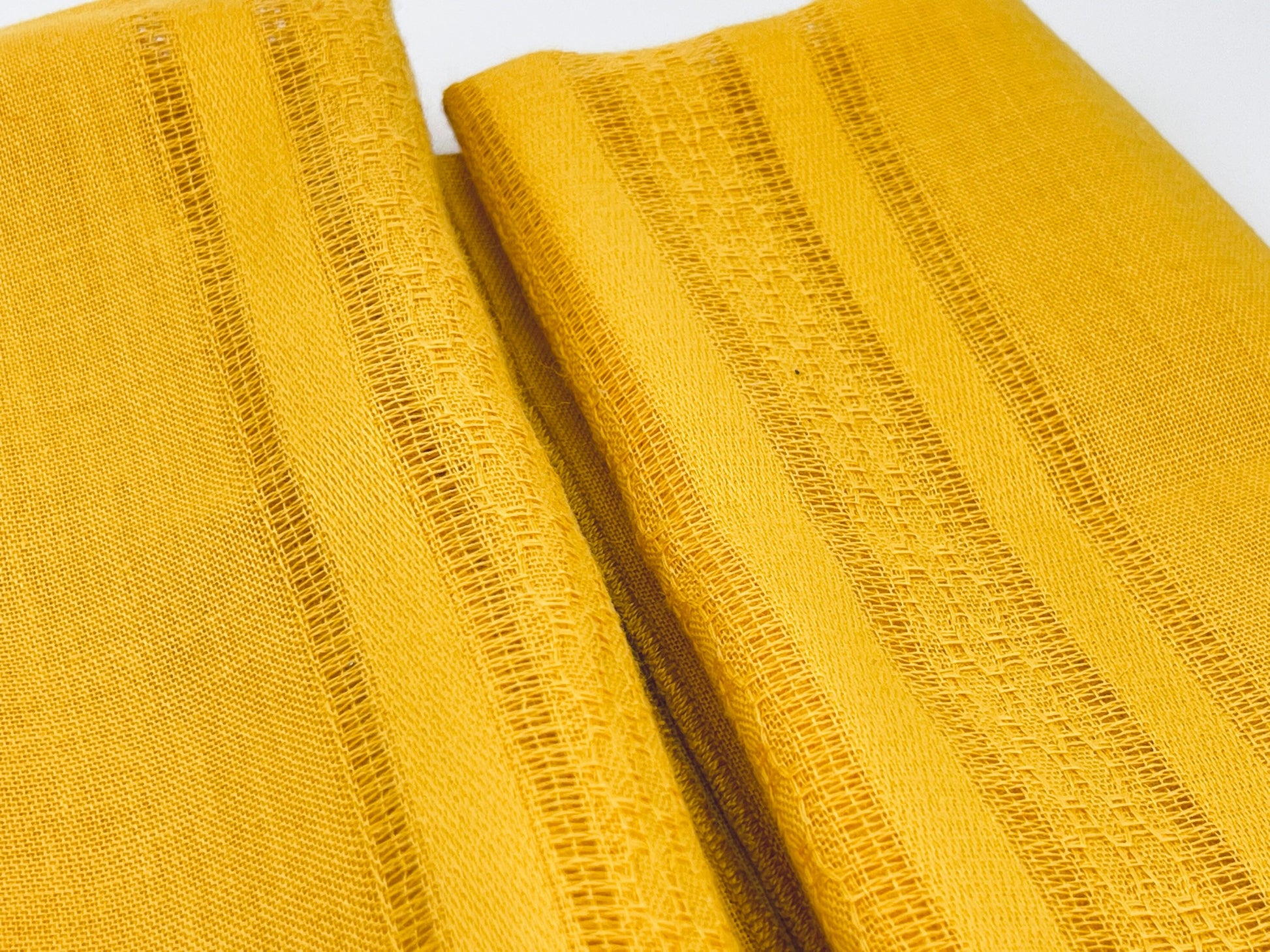 Product image for 'vintage golden yellow square placemats set of two 2' (view ca4023)