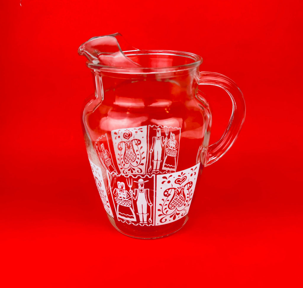 Product image for 'vintage amish butterprint water juice pitcher jug hazel atlas' (view b000b9)