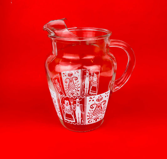 Product image for 'vintage amish butterprint water juice pitcher jug hazel atlas' (view b000b9)
