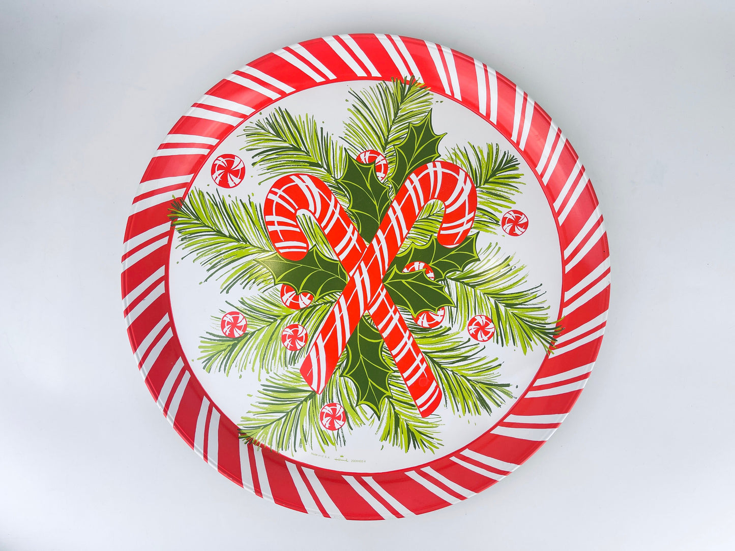 Product image for 'vintage christmas candy cane peppermint candy circular metal tray made in usa by hallmark' (view 21397b)