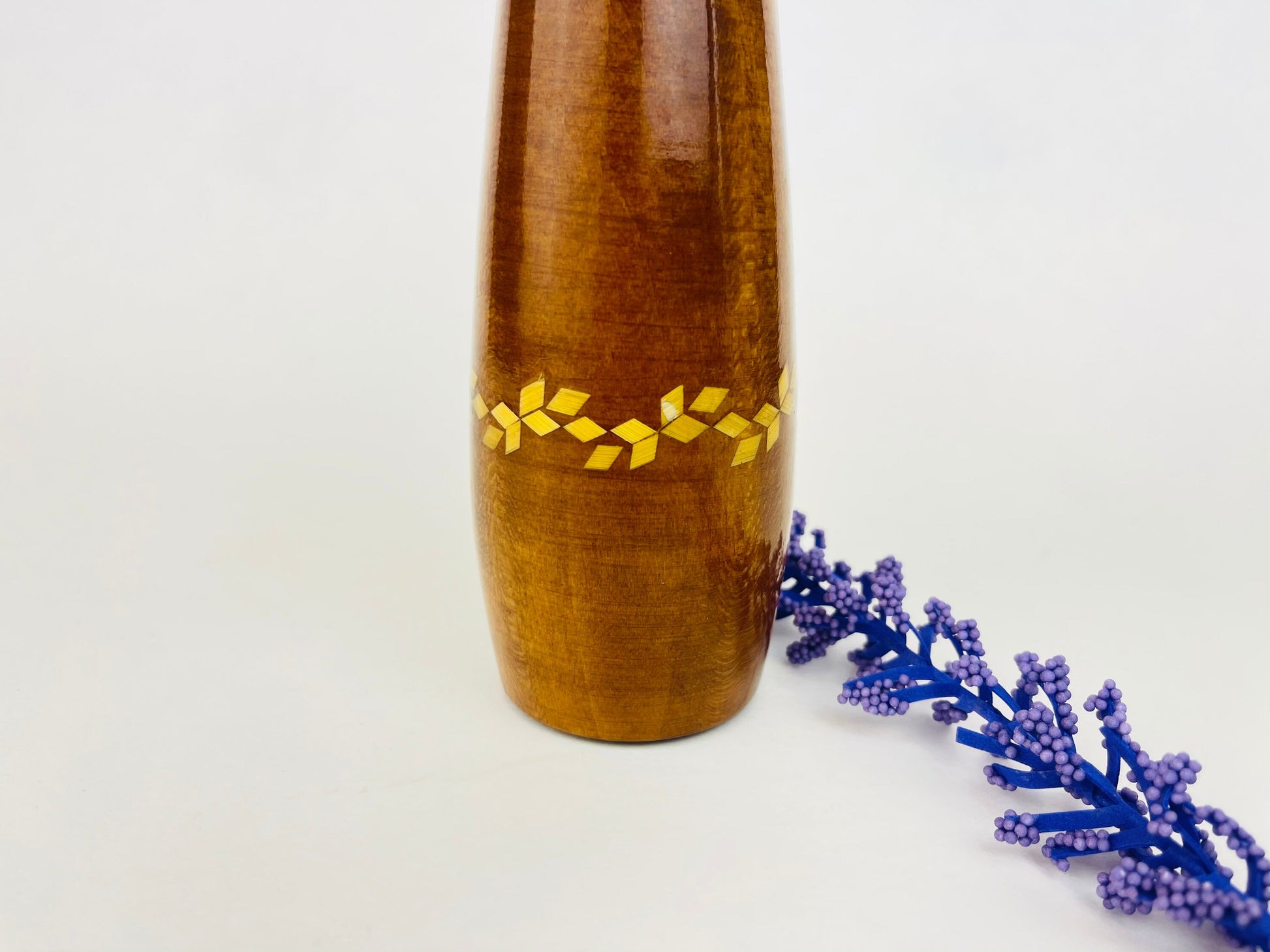 Product image for 'vintage tapered wood vase inlay gold geometric shape bottom' (view 2c0073)