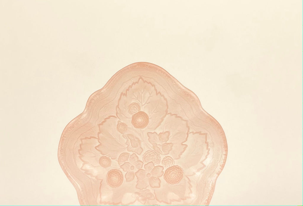 Product image for 'vintage light pink trinket jewellery tray flower leaf pattern' (view c4f9a8)