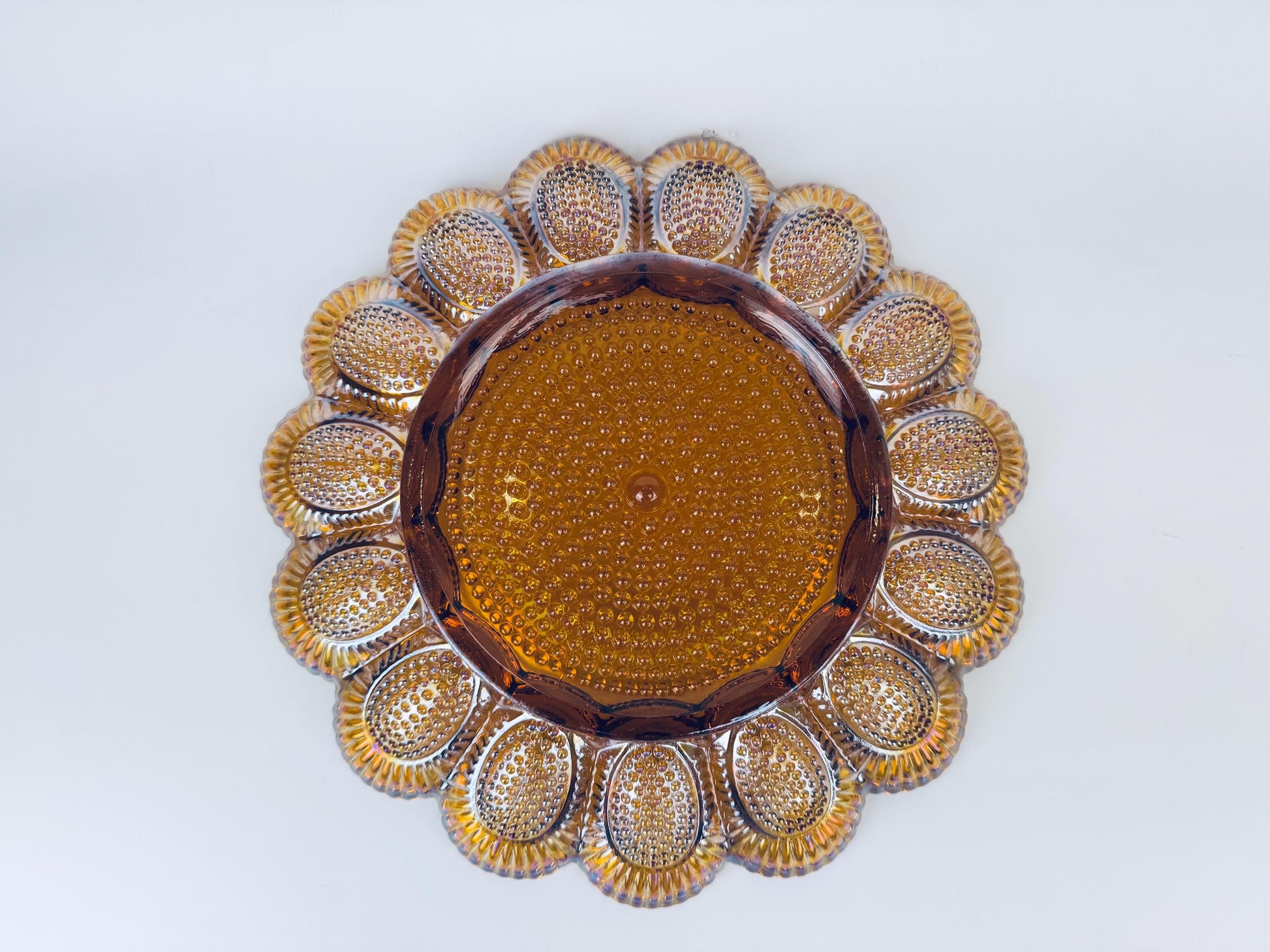 Product image for 'vintage carnival glass devilled egg plate scalloped edge hobnail bottom' (view cdfa1a)