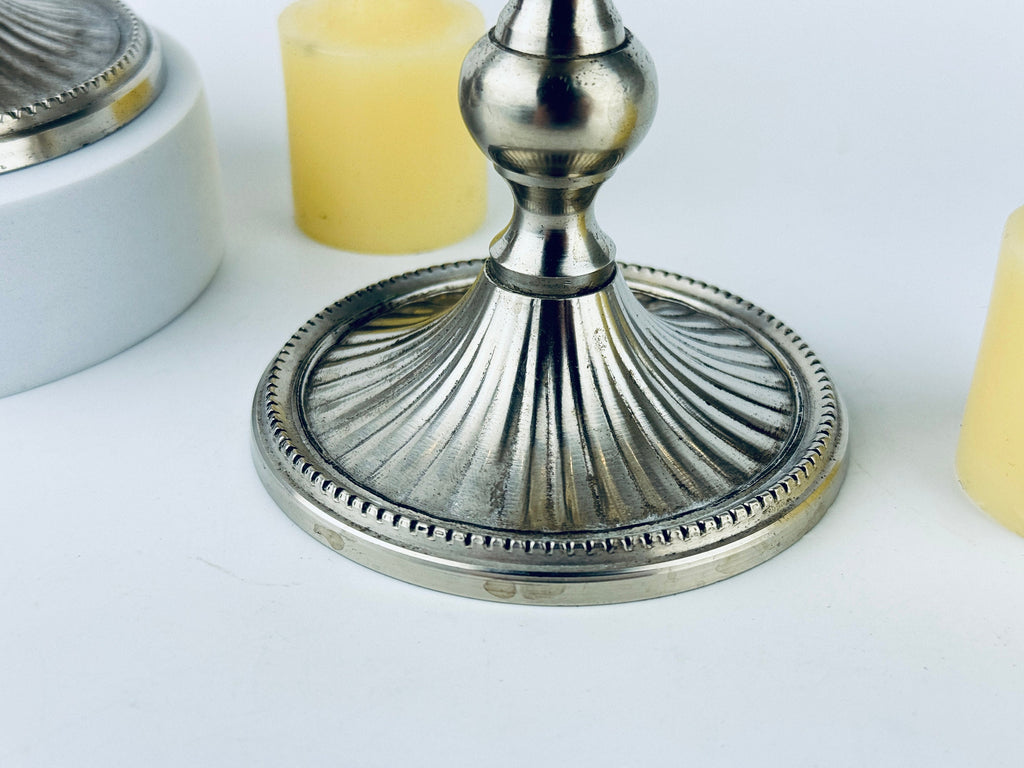 Product image for 'vintage silver solid brass votive candle holders set of two 2 made in india' (view 301c8f)