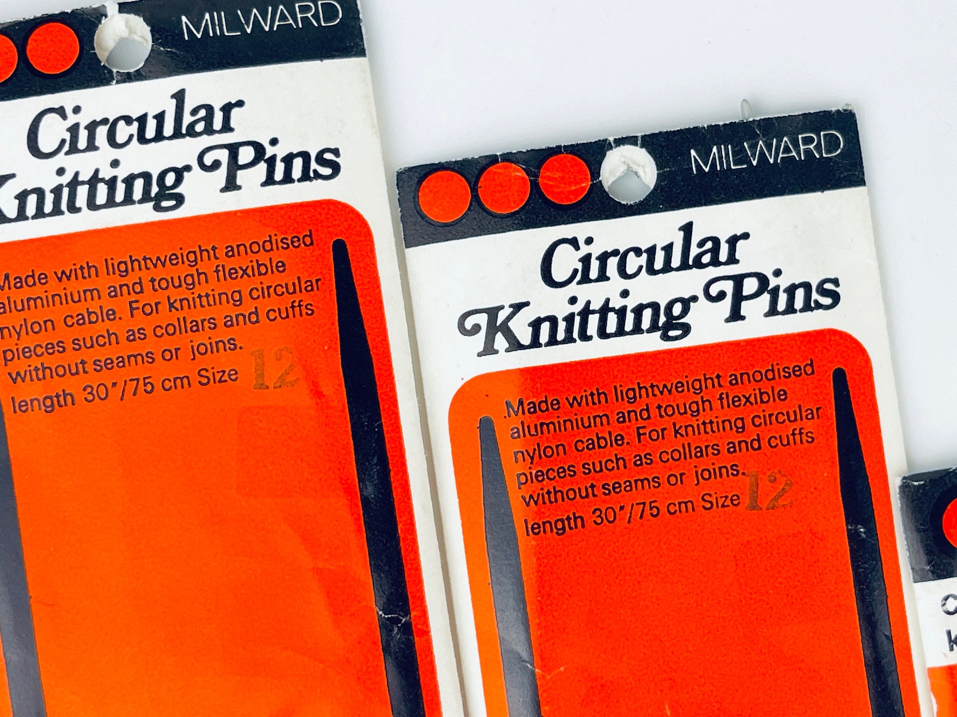 Product image for 'vintage milward circular knitting pins length 30 75 cms sizes 11 14 sold separately made in england wester germany' (view 253bf1)