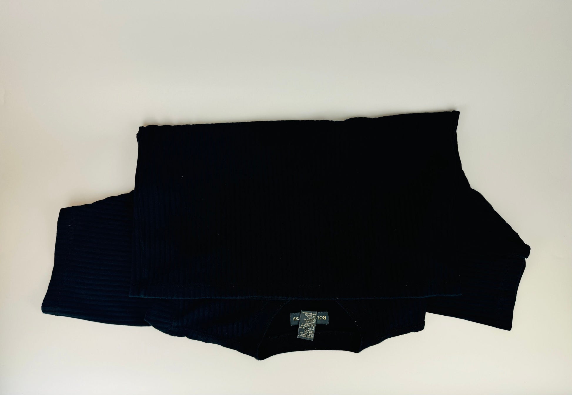 Product image for 'vintage 1990s 100 ribbed cotton short sleeve shirts black grey made in canada by rough dress sold separately' (view 329a38)