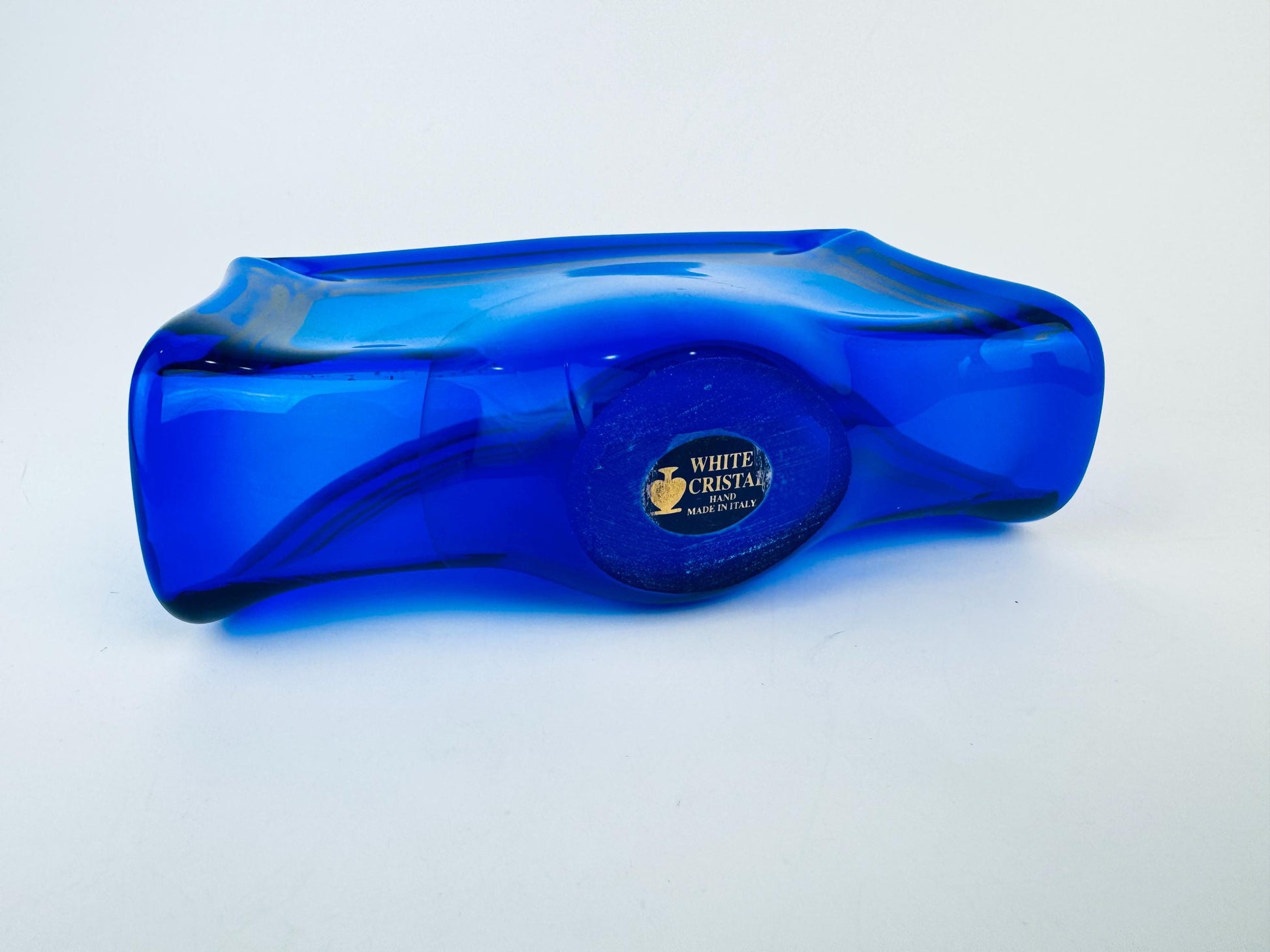 Product image for 'vintage cobalt blue art glass napkin holder hand made in italy by white cristal' (view 9e2210)