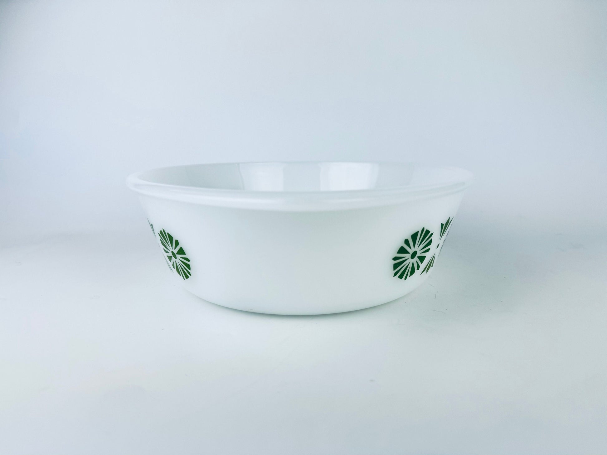 Product image for 'vintage glasbake green pinwheel bushel of wheat pattern casserole dish 514 2 qt made in usa' (view 2d160e)