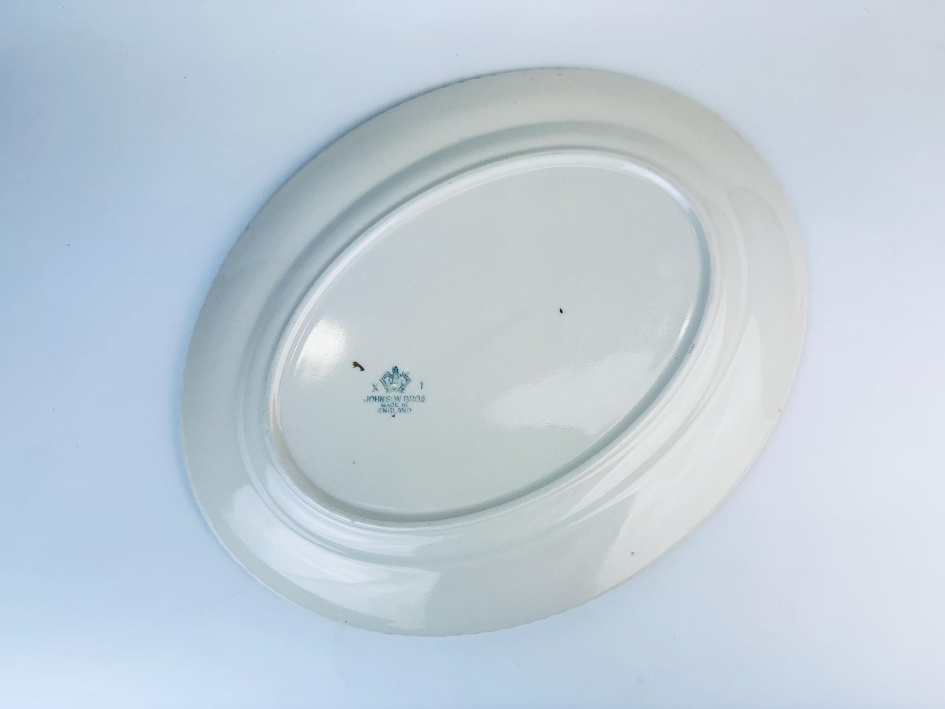 Product image for 'vintage johnson bros oval serving tray plater pink flower pattern serpentine edge made in england' (view 67a4bd)