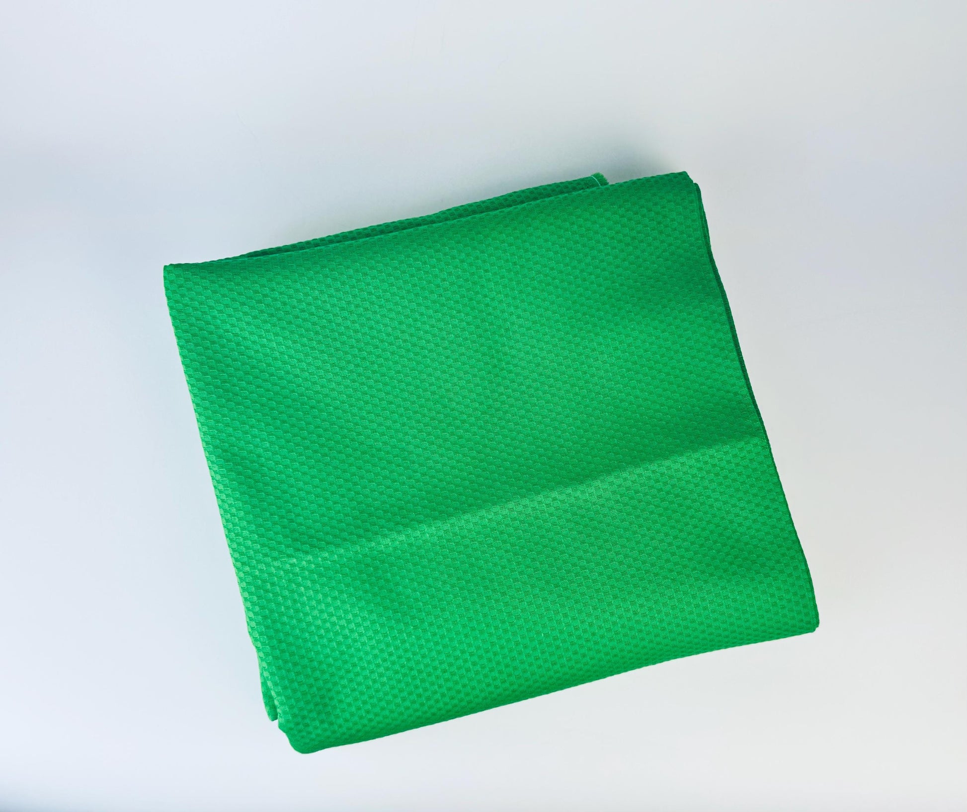 Product image for 'vintage thick woven bright green waffle polyester upholstery fabric 43 x 134' (view 8901d2)