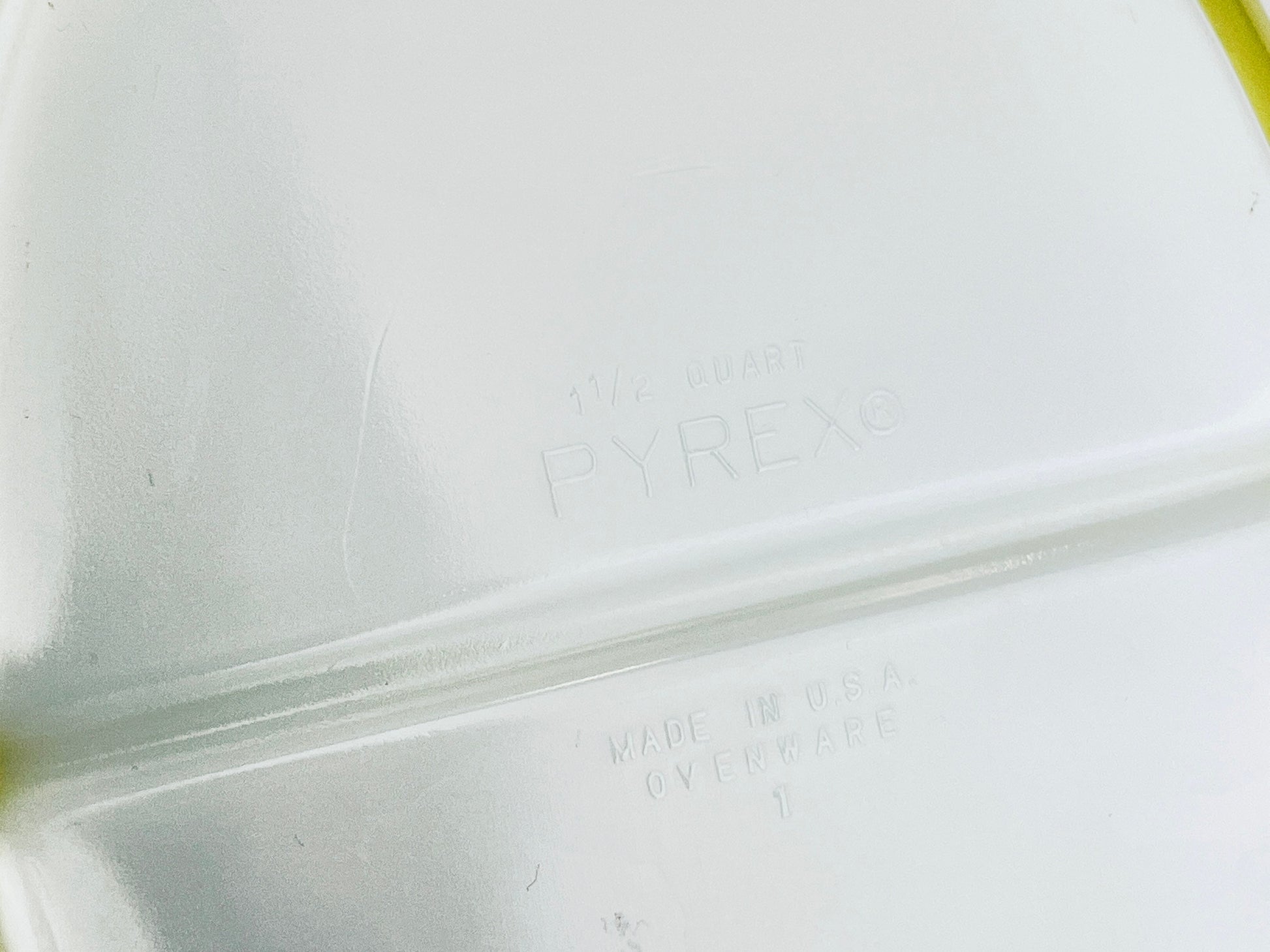 Product image for 'vintage verde pyrex divided casserole dish 1 1 2 qt green olive branch pattern' (view 1f9803)