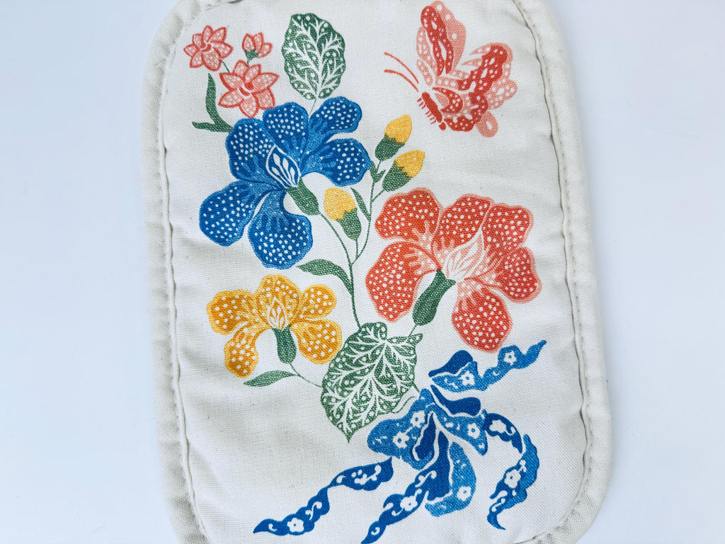Product image for 'vintage pink blue floral iris beige pot holder oven mitt trivet china seas home port 1981' (view 2f937a)