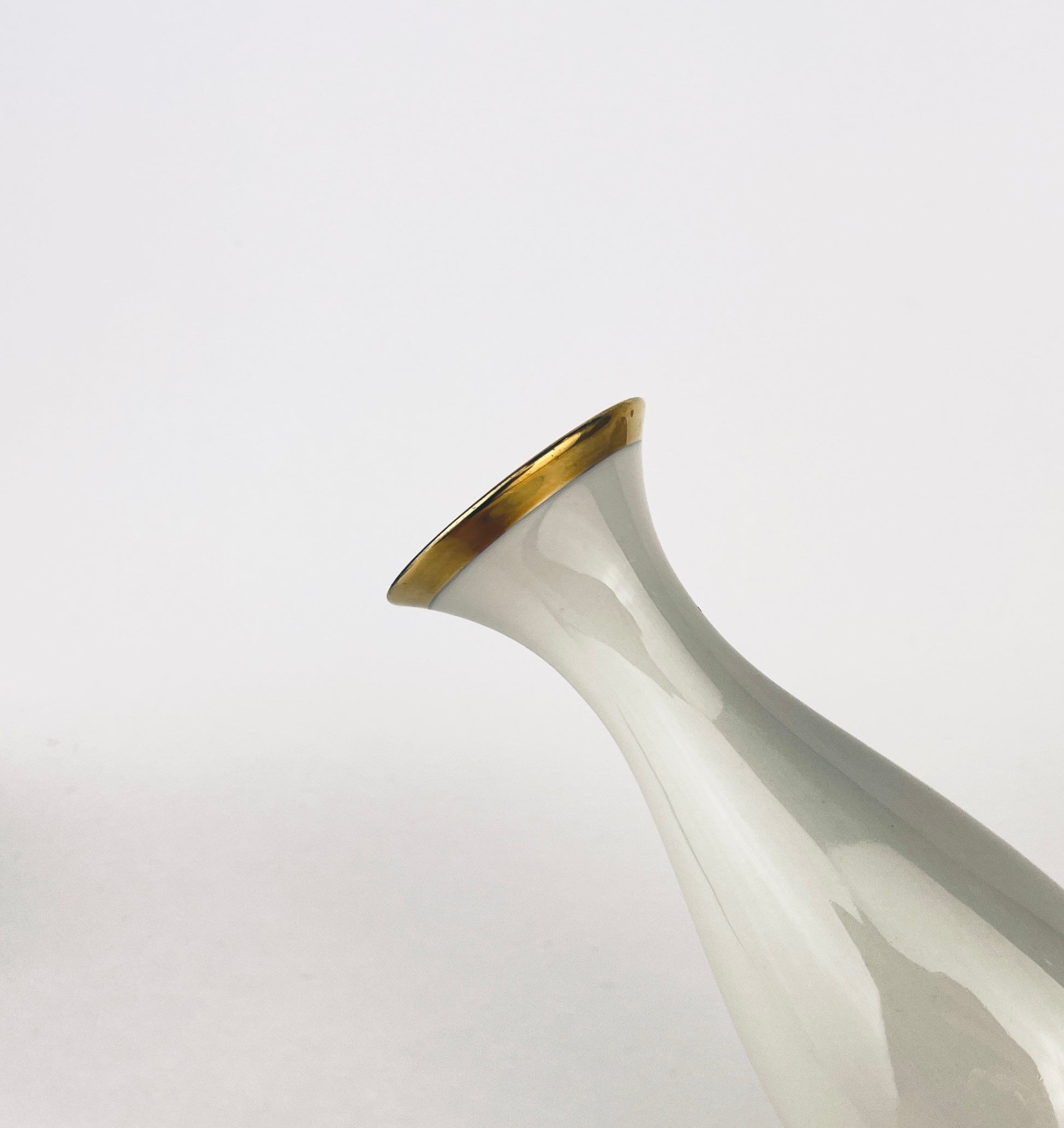 Product image for 'vintage mitterteich bavaria ivory gold vase' (view 25ac88)