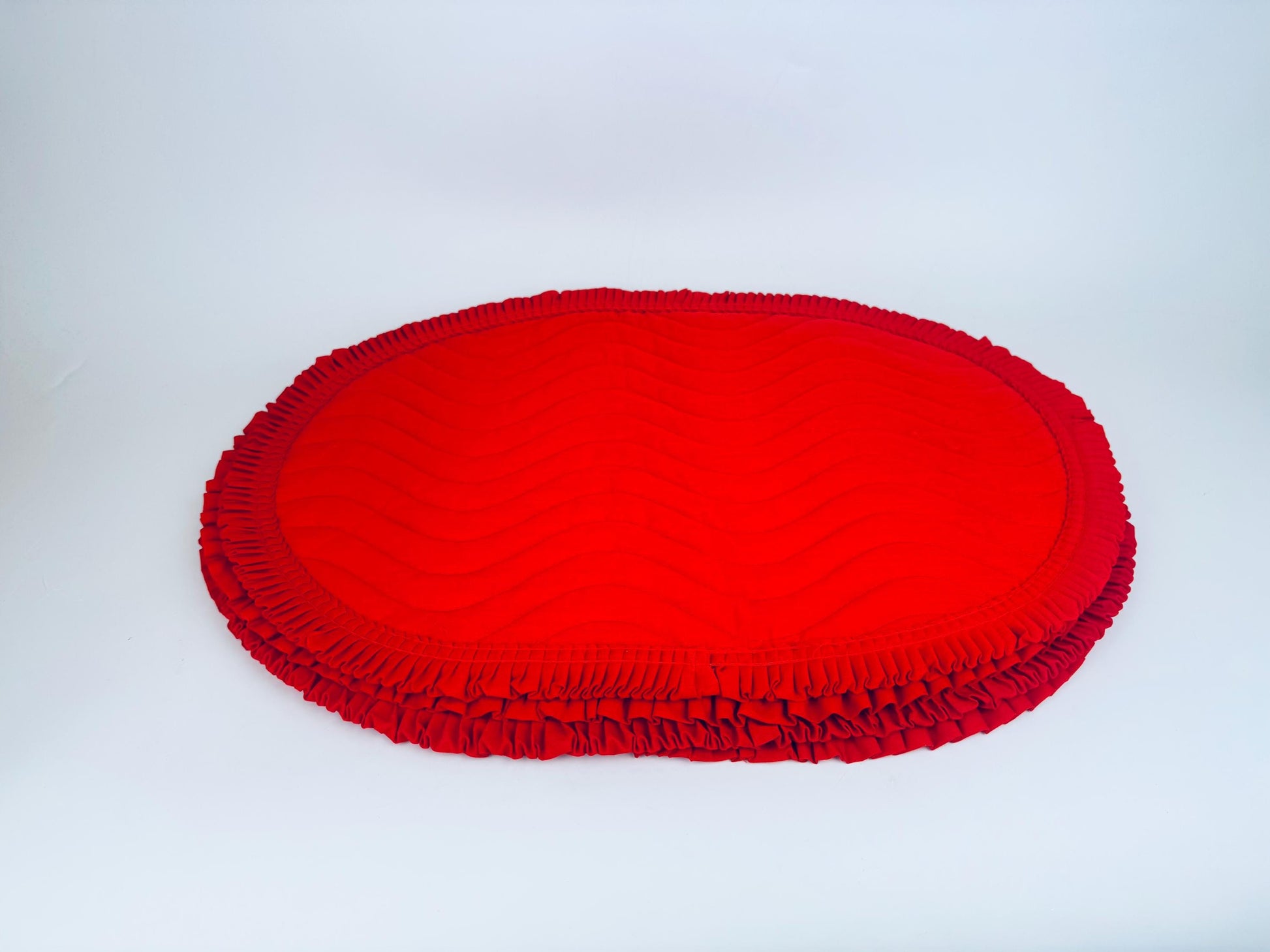 Product image for 'vintage red quilted place mats set of four 4 valentines tablescape' (view 922e6b)