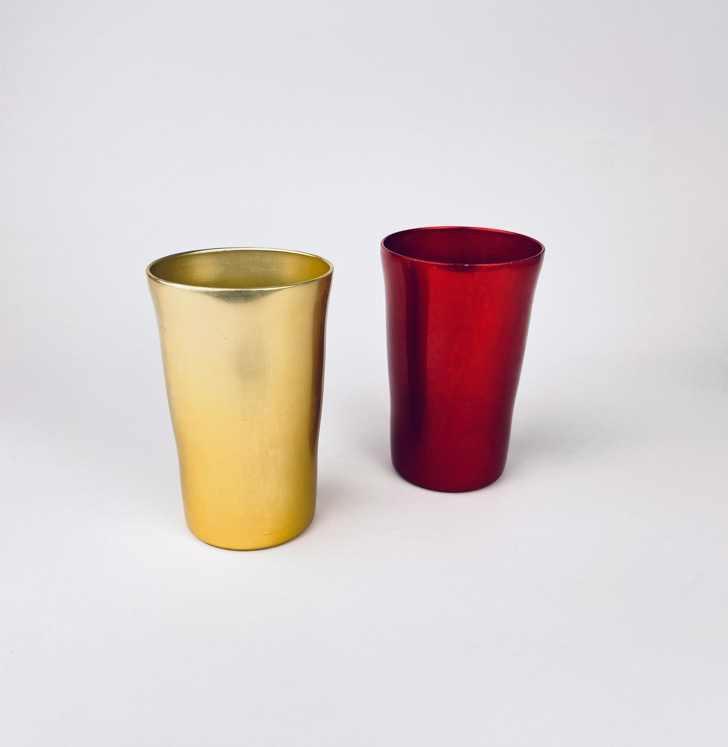 Product image for 'vintage red gold aluminum metal drinking glasses tumbler stafford industries set of two 2' (view d2ab87)