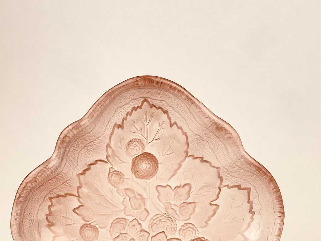 Product image for 'vintage light pink trinket jewellery tray flower leaf pattern' (view be4bd8)